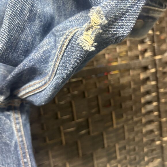 Vintage Levi’s Distressed Denim Jacket Size Medium - Picture 10 of 13